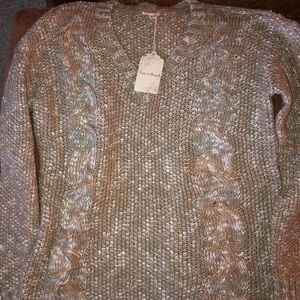 BRAND NEW crew neck sweater